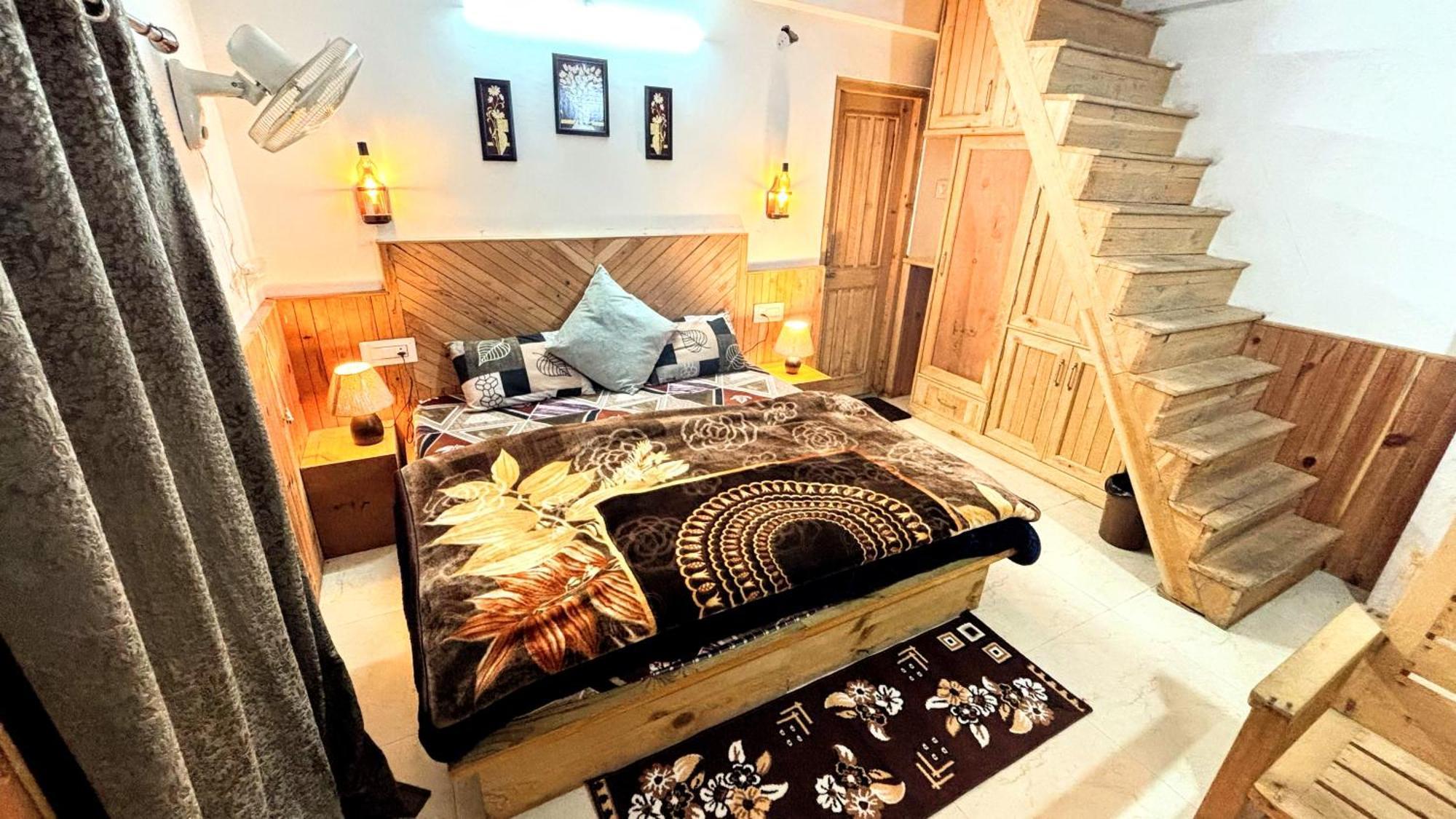 Jumboz Cabin Kasol Exteriör bild